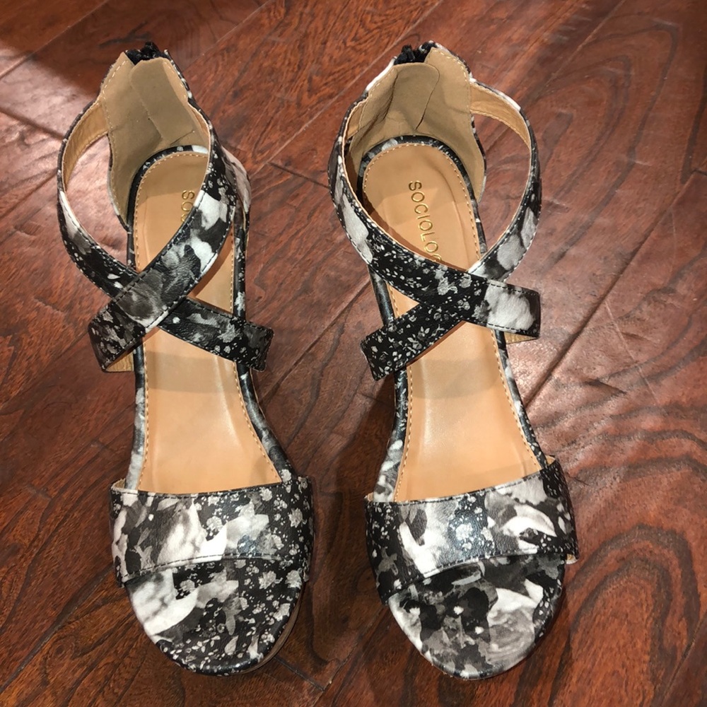 NWOT, Sociology summer wedges